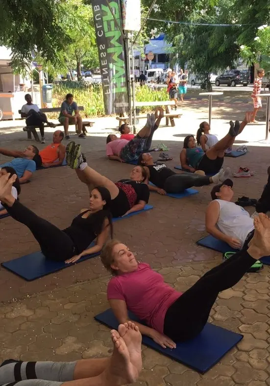 Hammer Fitness Club promove aulas gratuitas no Boa Praça